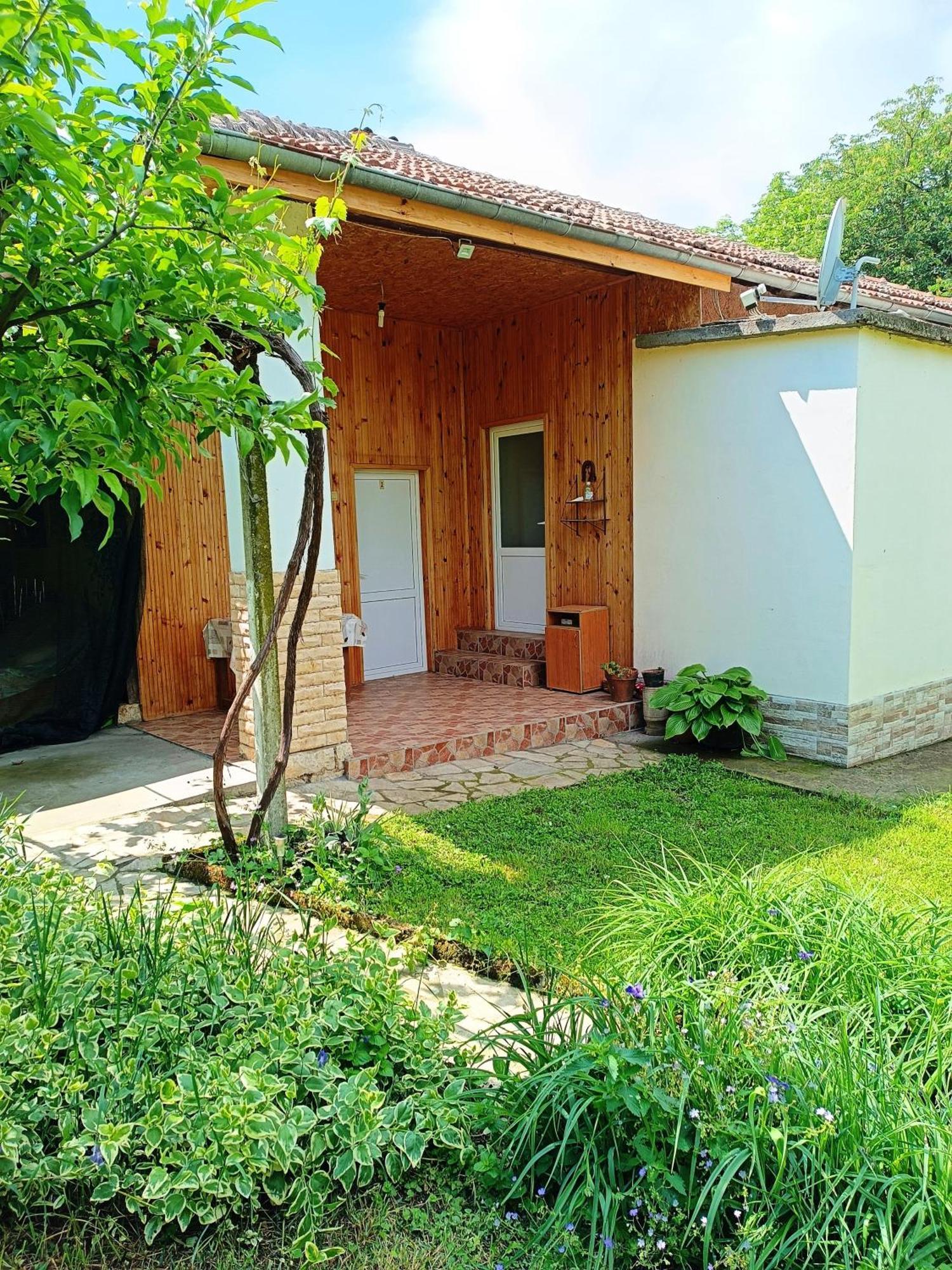 Divna Guest House 크루슈나 외부 사진